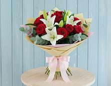 Букет цветов из:  Лилии и Розы #REPLACE_PRED# Богословке Пензенской области