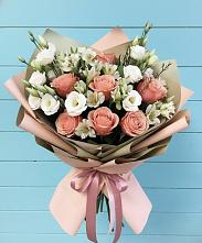 Букет цветов из:  Розы, Альстромерии и Лизиантусы в Богословке Пензенской области
