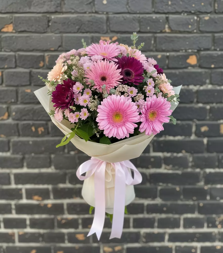 Букет цветов из: Герберы и Хризантемы в Богословке Пензенской области