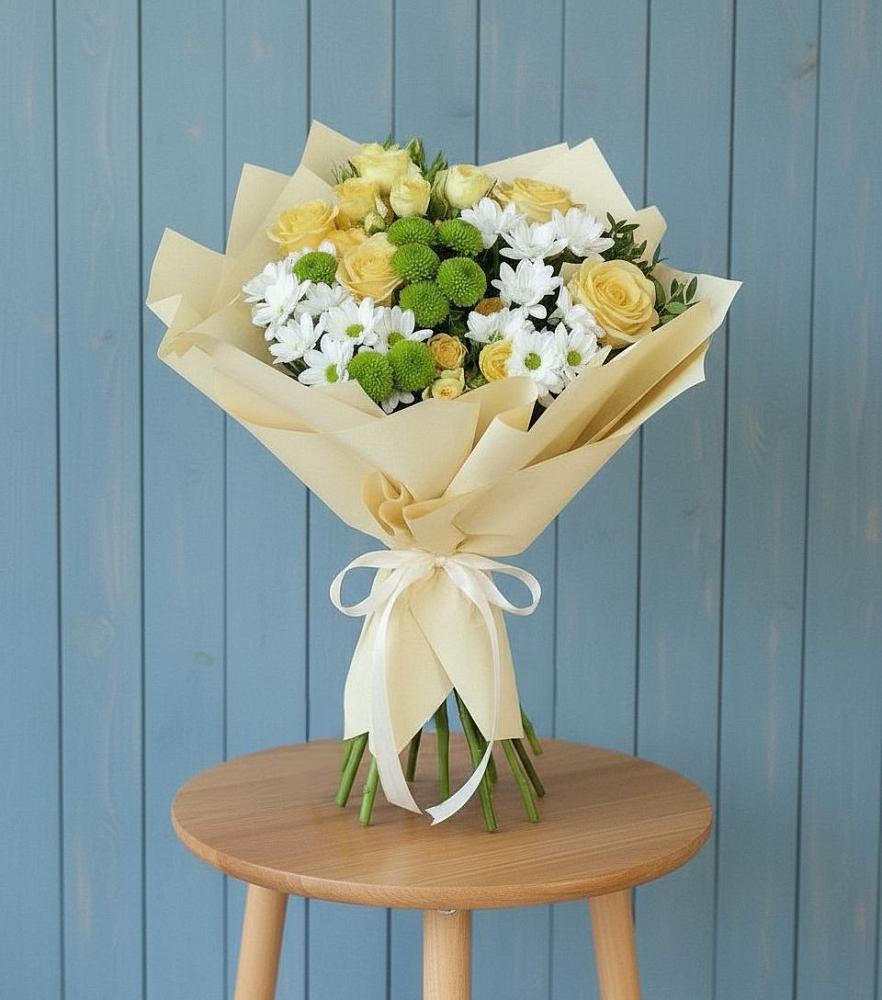 Букет цветов из: Хризантемы и Розы в Богословке Пензенской области