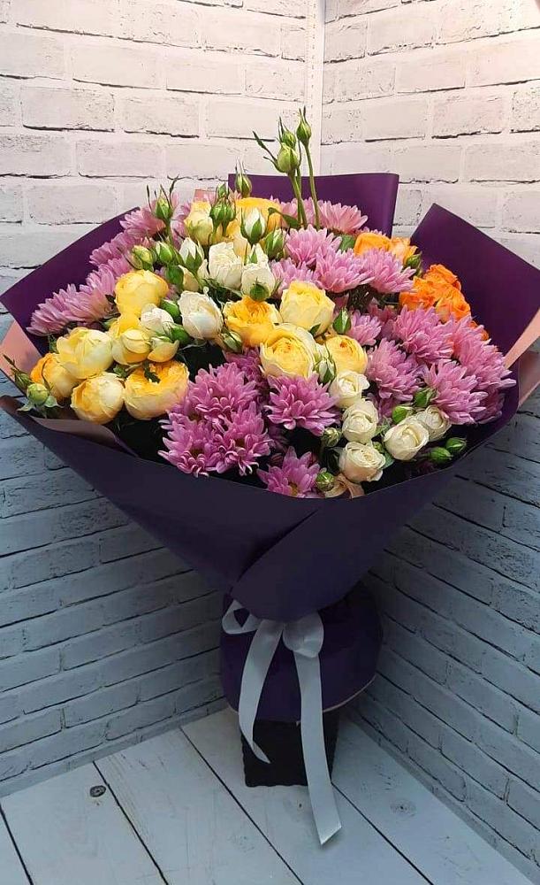 Букет цветов из: Хризантемы и Розы в Богословке Пензенской области