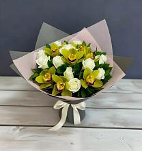 Букет цветов из:  Орхидеи и Розы в Богословке Пензенской области