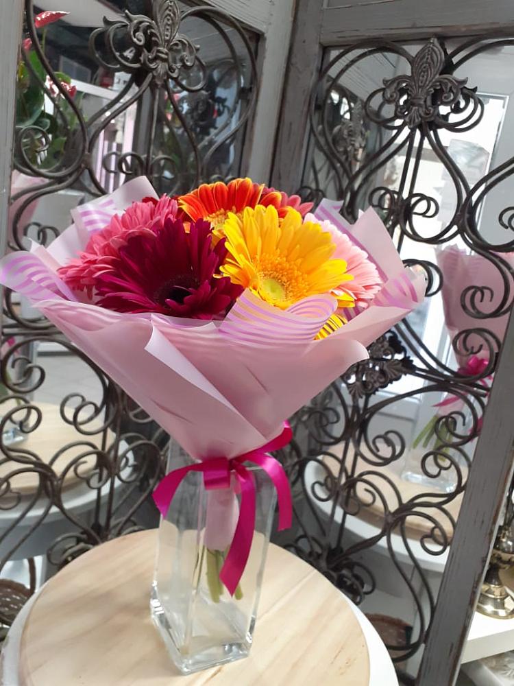 Букет цветов из: Герберы в Богословке Пензенской области