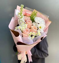 Букет цветов из:  Хризантемы и Розы в Богословке Пензенской области