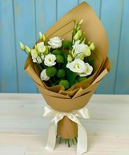 Букет цветов из:  Хризантемы и Лизиантусы в Богословке Пензенской области