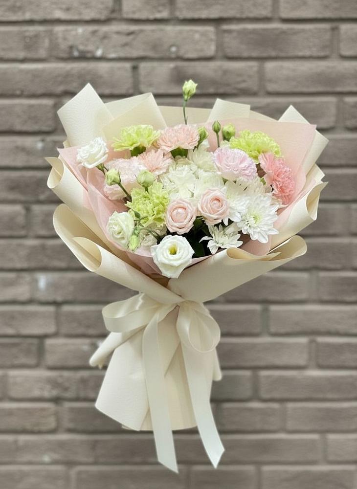 Букет цветов из: Гвоздики, Розы, Лизиантусы и Хризантемы в Богословке Пензенской области