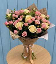Букет цветов из:  Розы в Богословке Пензенской области