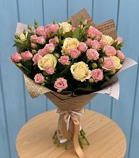 Букет цветов из:  Розы в Богословке Пензенской области