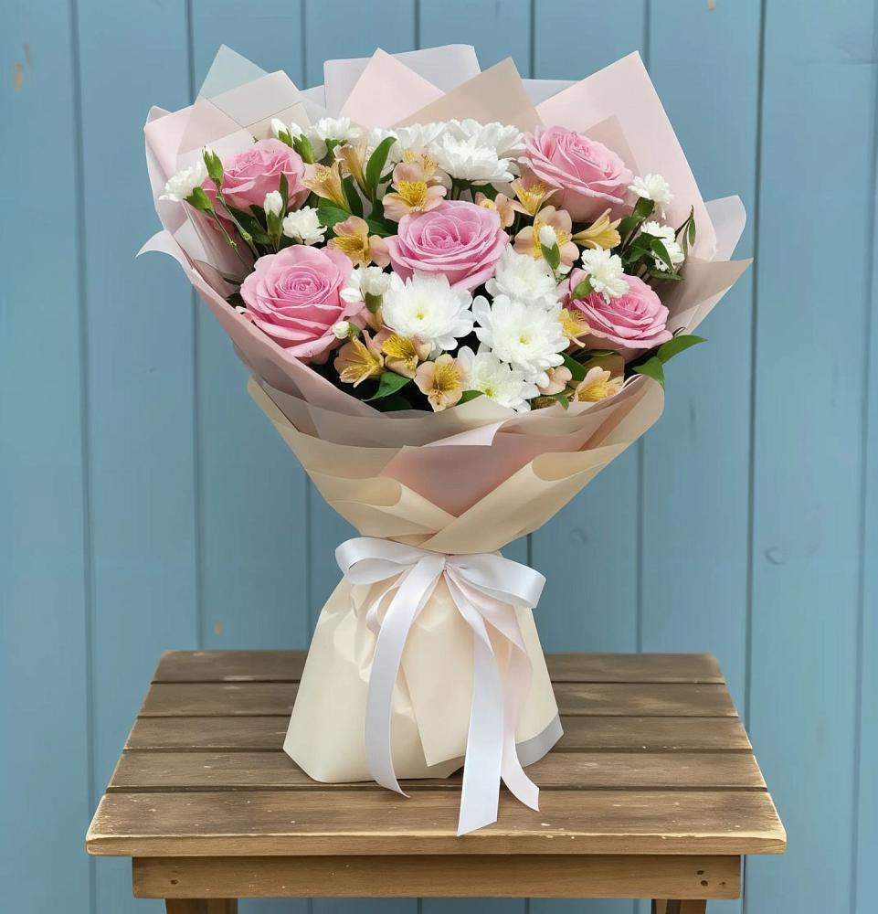 Букет цветов из: Гвоздики, Орхидеи и Розы в Богословке Пензенской области