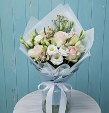 Букет цветов из:  Розы и Лизиантусы в Богословке Пензенской области