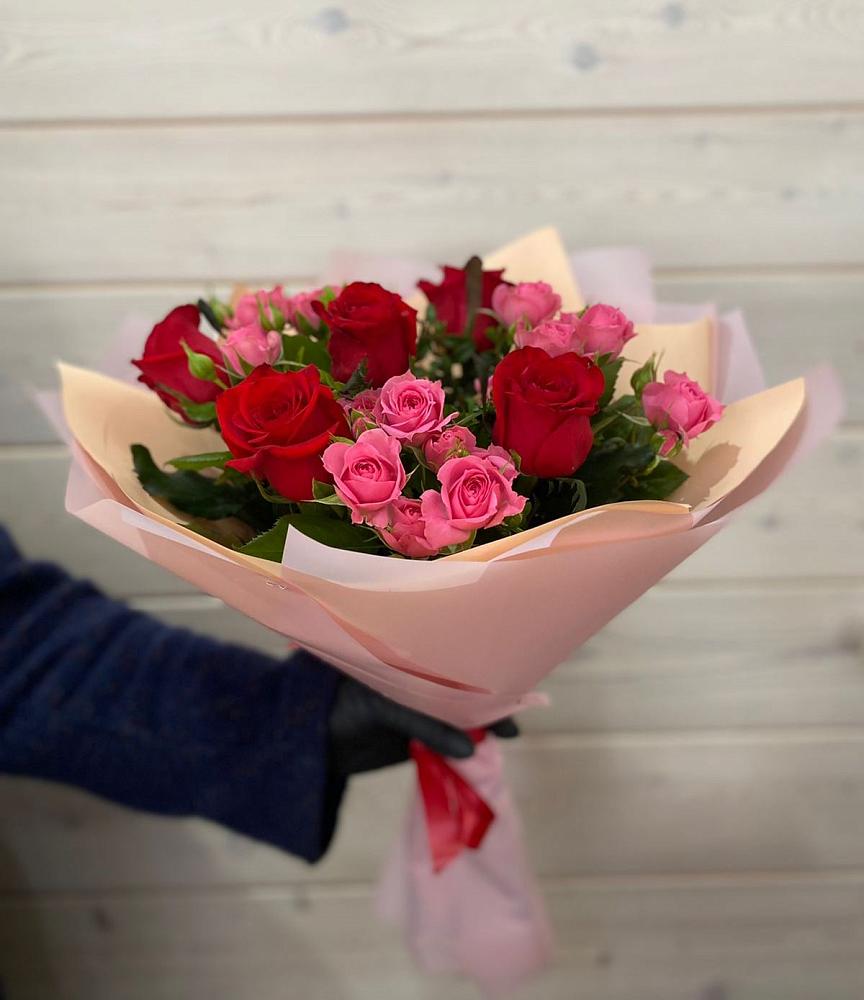 Букет цветов из: Розы в Богословке Пензенской области