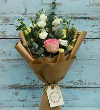 Букет цветов из:  Розы и Лизиантусы в Богословке Пензенской области