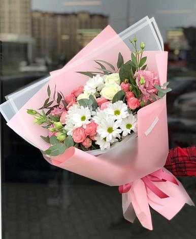 Букет цветов из: Розы, Лизиантусы и Хризантемы в Богословке Пензенской области