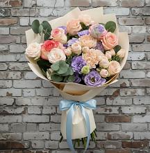 Букет цветов из:  Розы, Лизиантусы и Гвоздики #REPLACE_PRED# Богословке Пензенской области